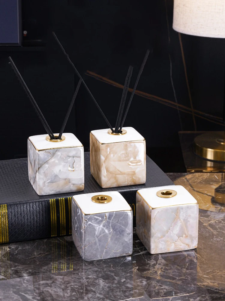 Home Essentials Bathroom Storage - Bouteille d'aromathérapie en céramique européenne avec